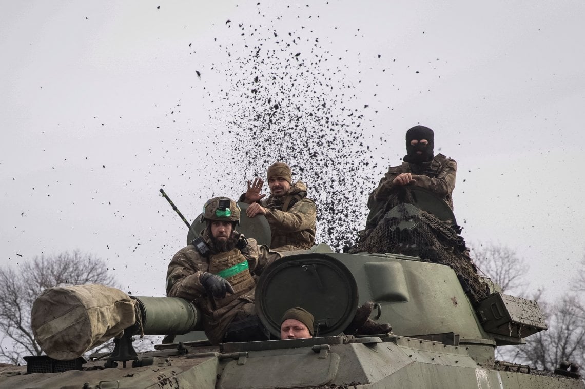Militari ucraini alla fronte di Bakhmut