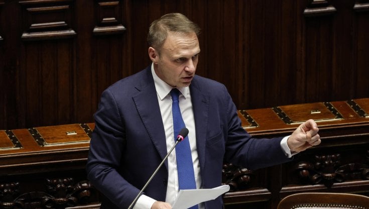 Il governo della destra vuole accogliere mezzo milione di lavoratori immigrati in due anni. E abolire la Bossi-Fini