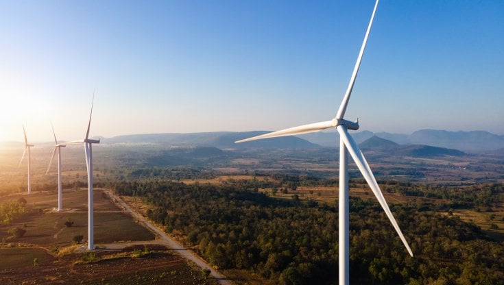 Il paradosso Italia sulle rinnovabili: risorse al top, produzione in calo