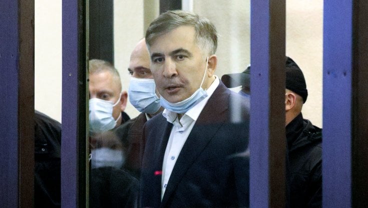 Saakashvili: "Sono in fin di vita". E ai manifestanti dice: "Siate pronti a mobilitarvi"
