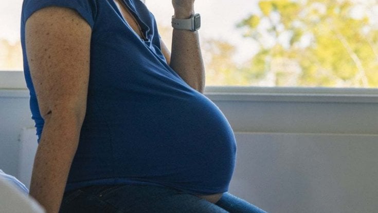 Coppia feconda ovociti con Pma, poi si separa ma la donna decide di avere lo stesso un figlio. Il padre: "E' incostituzionale". Adesso decide la Consulta