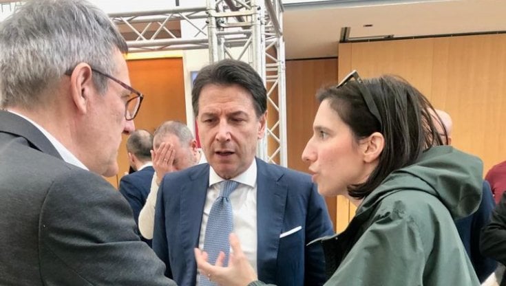 Schlein e le prove di "coordinamento anti Papeete" dell'opposizione: "Parliamoci, a partire dal salario minimo". Conte: "Riconoscere il fallimento del Jobs act"