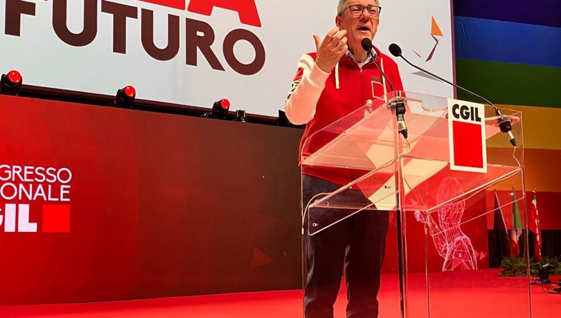 Landini Chiude Il Congresso Cgil Nel Discorso Risponde A Meloni 