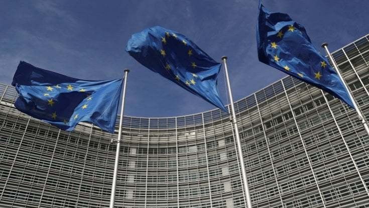 La mossa di riserva della Ue: via libera agli aiuti di Stato per i salvataggi delle banche