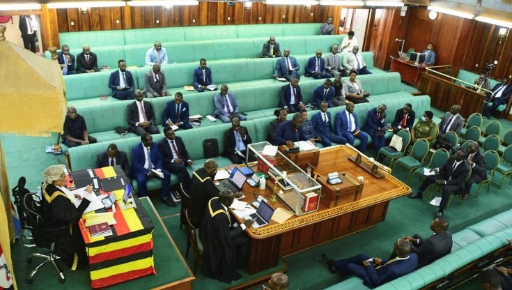 Uganda, il Parlamento vota si alla legge anti-gay: carcere anche per chi si dichiara Lgbtq