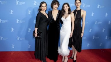 <a href="https://video.repubblica.it/spettacoli-e-cultura/the-good-mothers-le-donne-che-hanno-detto-no-alla-mafia/438675/439640?video"><strong>Videointervista</strong> Parlano le protagoniste</a>
