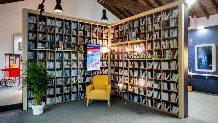 Nell'enciclopedia Treccani entrano le parole  "booktok" e "booktoker" 