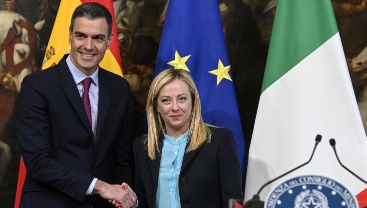 Sanchez incontra Meloni: "Riforma del mercato elettrico urgente, contiamo sull'appoggio dell'Italia"