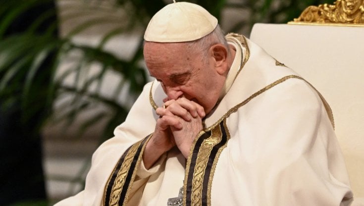 Papa Francesco ai sacerdoti: no alla doppia vita, alle cordate e alla nostalgia del passato