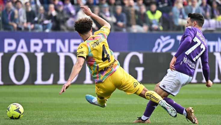 Brekalo contrastato da Ampadu 