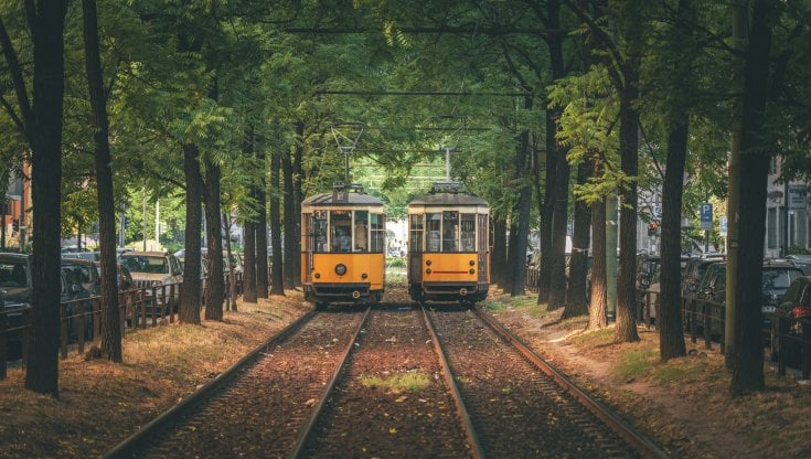 Mobilità urbana, Legambiente: il trasporto gommato domina ma il ferro si fa avanti, seppure con lentezza 