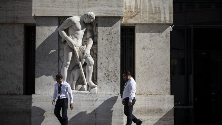 Voto plurimo e meno controlli alle aziende così il governo riforma la Borsa