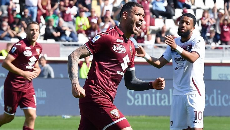 Sanabria esulta dopo il gol del pareggio