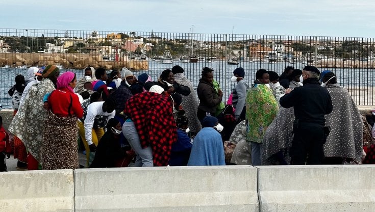 La protezione speciale c’è in 18 Paesi su 27. È falso che faccia aumentare gli sbarchi