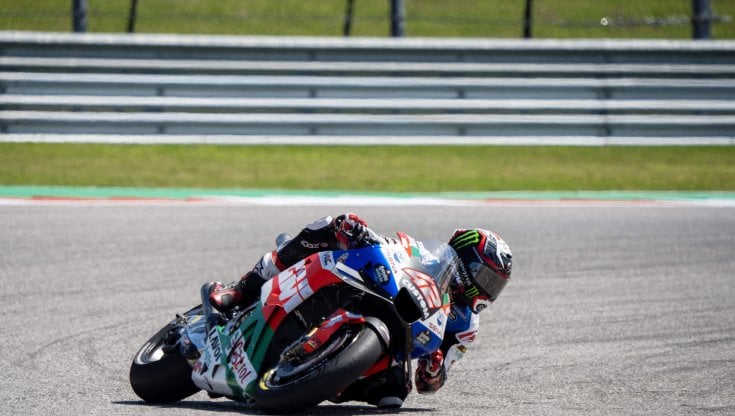 MotoGp, Americhe: vince Rins davanti a Luca Marini. Bagnaia cade mentre era in testa 