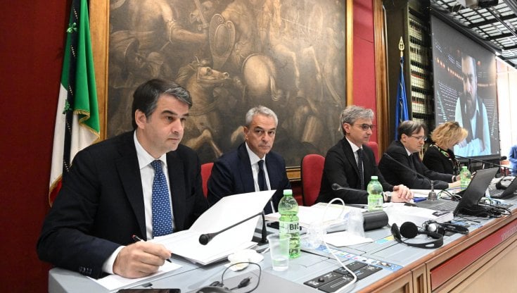 Il ministro per gli Affari europei e il Pnrr, Raffaele Fitto, alla Commissione Bilancio della Camera