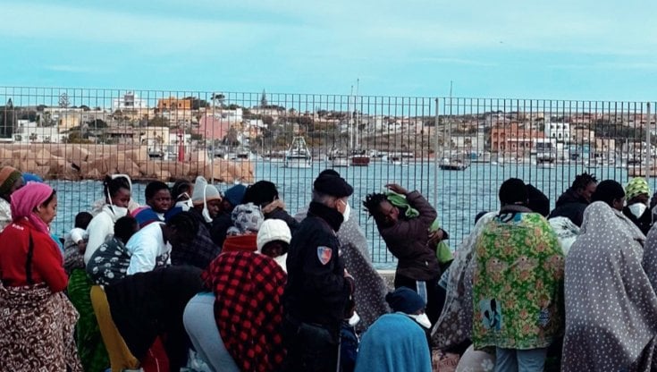 Migranti: stop alla protezione speciale, il Decreto di Cutro in Aula senza accordo. Eppure il finale è già scritto