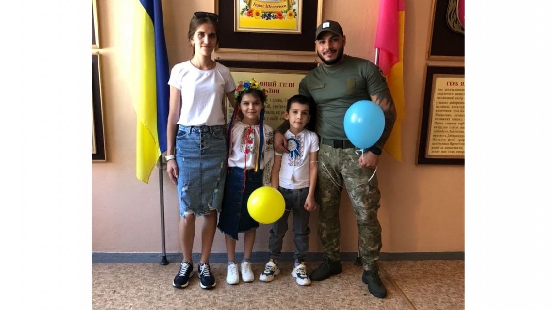 Vasyl Medvyedyenko, con la famiglia