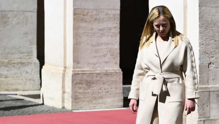 Reddito di cittadinanza, la retromarcia del governo sugli occupabili. Metà continuerà a prendere il sussidio: buco da 660 milioni
