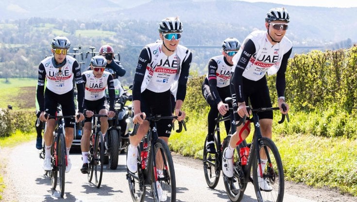 Tadej Pogacar in allenamento sulle cotes della Liegi