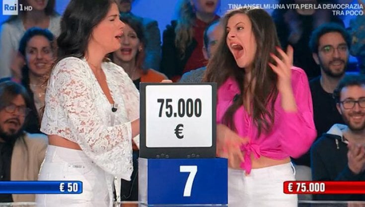 La vincitrice di Affari tuoi: il messaggio ai compagni di classe che l'hanno bullizzata