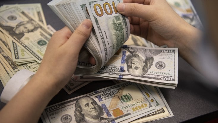 L’assalto al dollaro come valuta del mondo economia globale dollaro Usa Cina Brasile