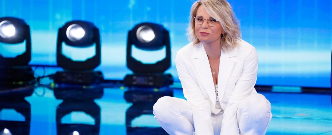 'Amici di Maria De Filippi', la finale si avvicina. Ospiti Emma ed Enrico Brignano