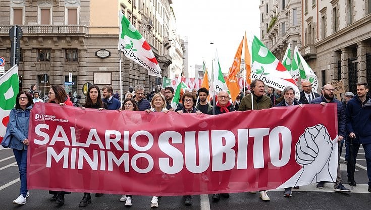 Corteo del Primo Maggio a Milano