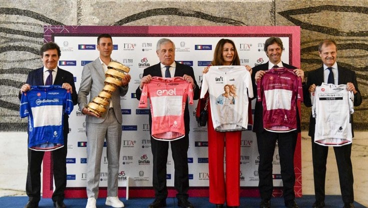 Ciclismo, l'altro Giro nel segno della Venere di Botticelli 