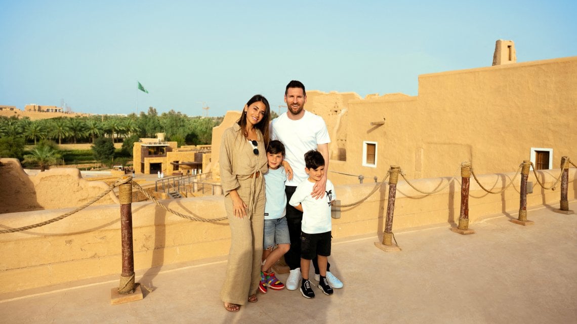 Messi in Arabia con la famiglia