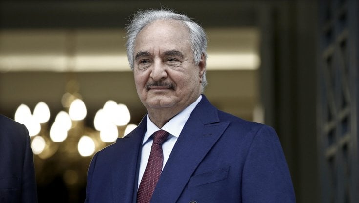 Braccio di ferro tra Meloni e Haftar sugli arrivi dei migranti dalla Cirenaica