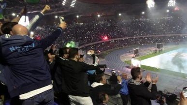 <a href="https://video.repubblica.it/edizione/napoli/gol-di-osimhen-esplode-la-gioia-dei-50-mila-al-maradona/443870/444833?ref=RHEX-BG-I398785731-P2-S5-T1">Gol di Osimhen, l'urlo dei 50mila del Maradona</a>