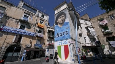 Oltre Maradona. Lo scudetto che ha abbattuto il tab&ugrave; del totem di Napoli