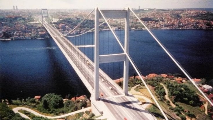 Sette milioni di euro per pubblicizzare il Ponte sullo Stretto che non c'è. La Lega lancia la campagna di comunicazione