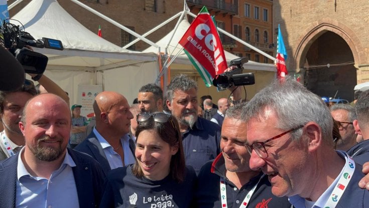 La segretaria del Pd, Elly Schlein, e Maurizio Landini, segretario generale Cgil