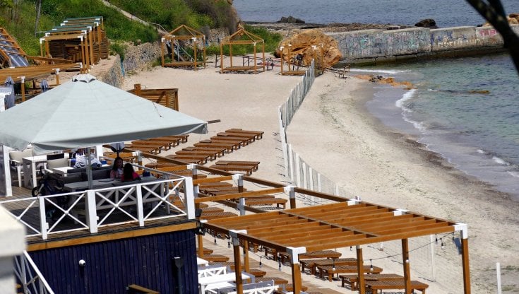 Concessioni balneari, via al tavolo tecnico di Palazzo Chigi per mappare le spiagge