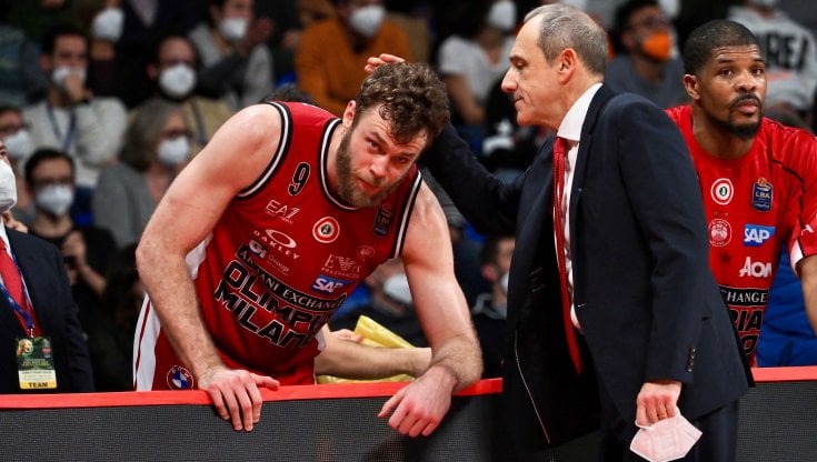 Ettore Messina con Nicol&ograve; Melli