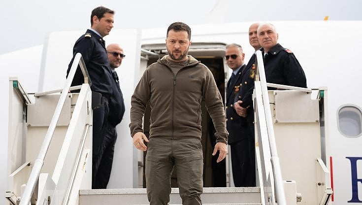 L'analista Bortnik: "Due obiettivi visibili e uno segreto. Ecco cosa vuole ottenere Zelensky dal Papa"