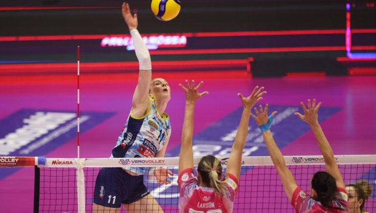 Un attacco di Isabelle Haak, opposto di Conegliano (foto Rubin/LVF)