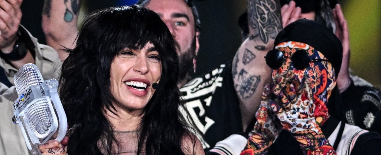 La gioia e l'emozione della cantante svedese Loreen dopo la proclamazione della vittoria all'Eurovision 2023