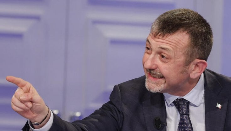 Il Pd contro Delmastro, subito la mozione di censura, ma per la prima volta non lascia la commissione Giustizia 