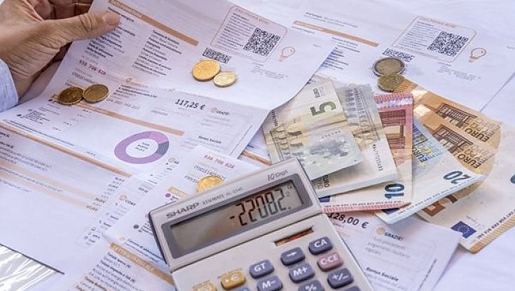 Bufera sui fringe benefit da 3 mila euro solo per chi ha figli: "Discriminatorio e ingestibile"