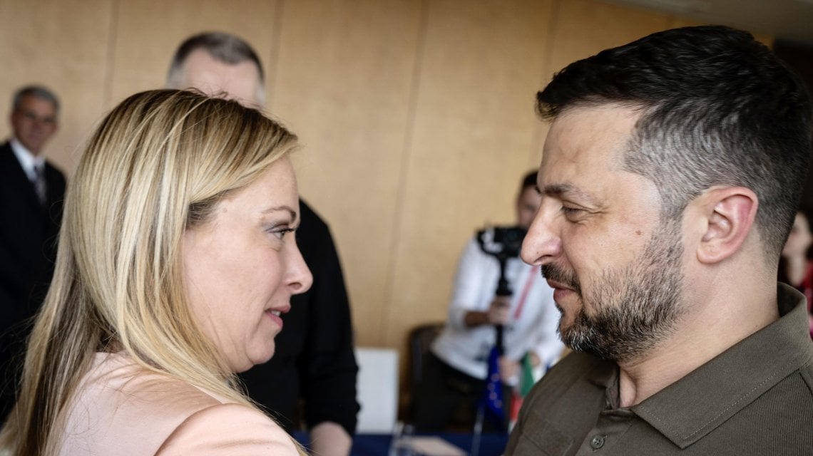 La premier italiana Giorgia Meloni e il presidente ucraino Volodymyr Zelensky
