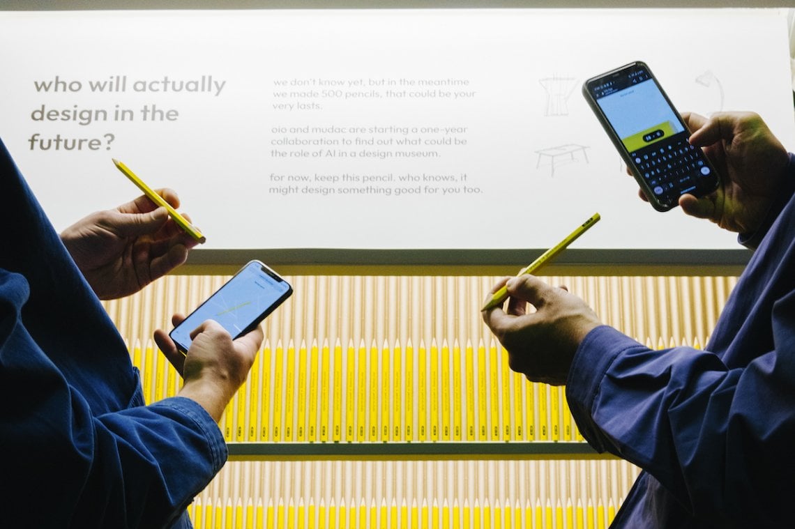 The last pencil, la provocazione del collettivo oio: matite senza grafite, a progettare ci pensa l&rsquo;intelligenza artificiale. Foto Khashayar Javanmardi