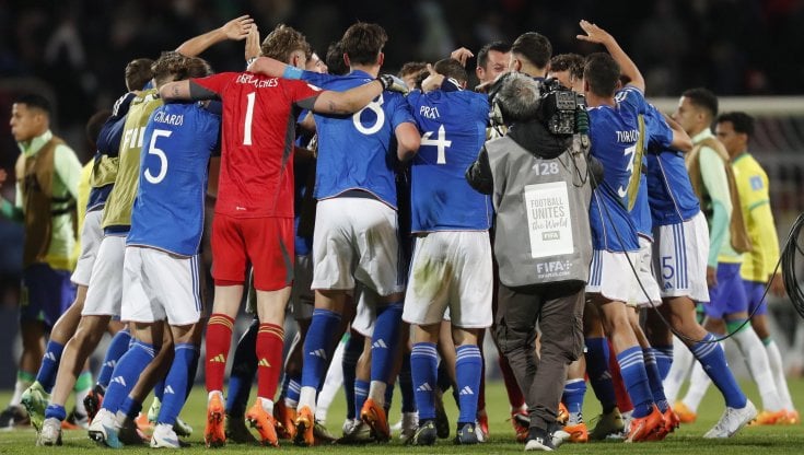 Gli azzurri esultano a fine partita