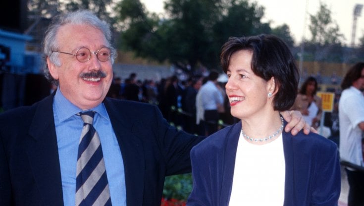 Gianni Min&agrave; con la moglie Loredana Macchietti nel 1999. Min&agrave; &egrave; morto a Roma il 27 marzo scorso all&rsquo;et&agrave; di 84 anni. Archivio personale Gianni Min&agrave;