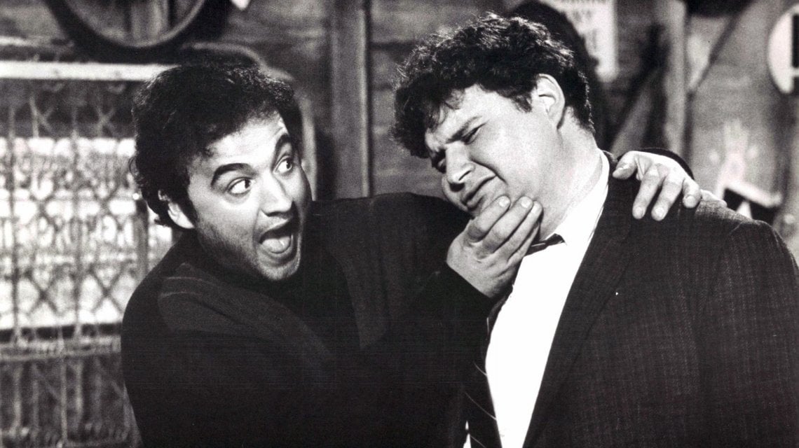 "Animal House'', da sinistra John Belushi con Stephen Furst, 'Sogliola' nel film