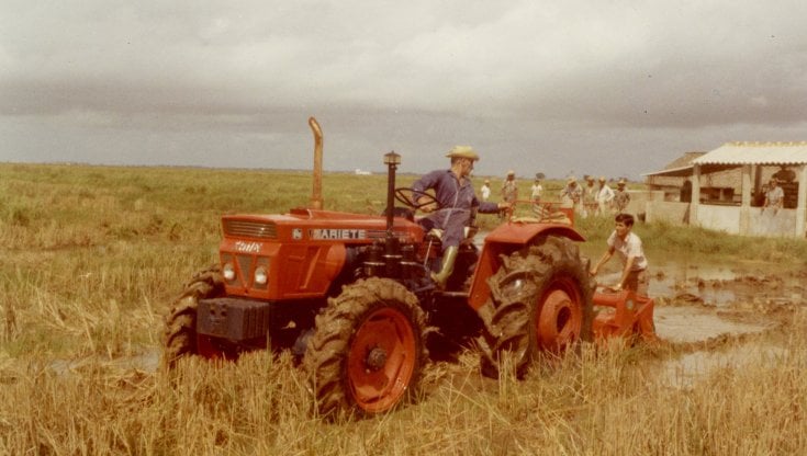 Una foto del trattore Ariete a Cuba: alla fine degli anni Sessanta&nbsp;il governo rivoluzionario&nbsp;ne importa 2.503 per attuare&nbsp;il Piano del riso.&nbsp;