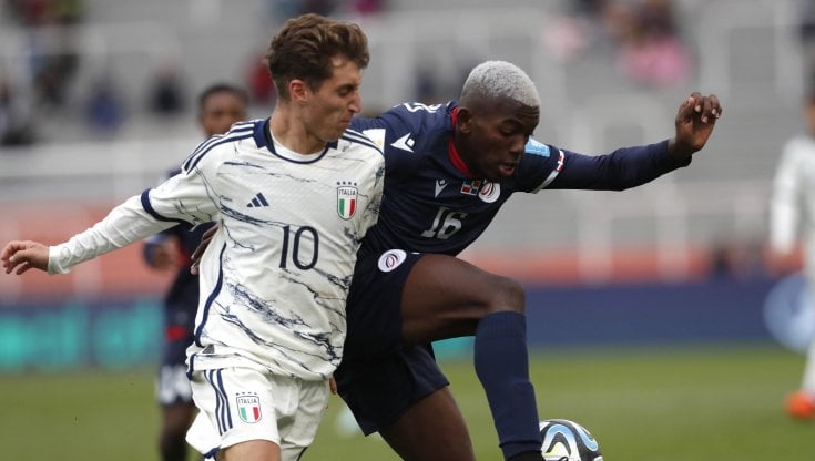Tommaso Baldanzi in azione durante Italia-Repubblica Dominicana ai Mondiali U20