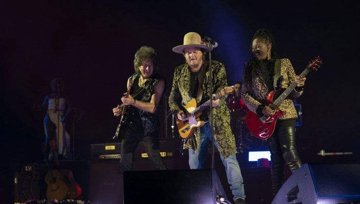 Zucchero cede il palco: "Lo lascio al grande show per aiutare la mia terra"